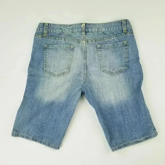 Mossimo Supply Co Size 6 Women's or Size 13 Teen Girls Jean Bermuda Shorts - Picture 1 of 8